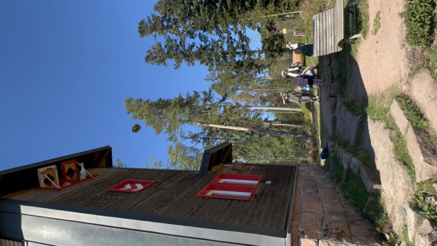 22 04 18 14 47 18 8531 Klein